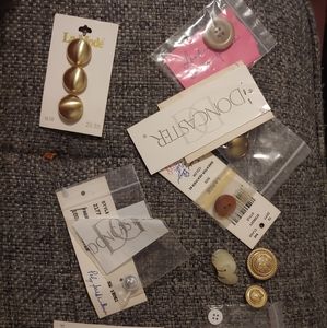 misc button lot (106 in total)
